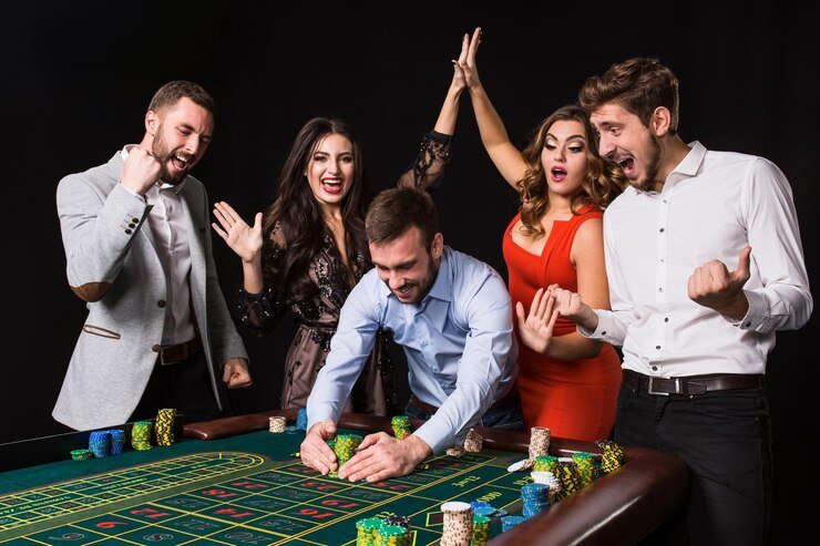 Aplikasi BRI dan autotogel berdampingan di layar Android